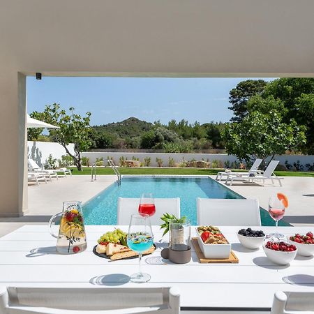 Aurum Villas 이알리소스 외부 사진