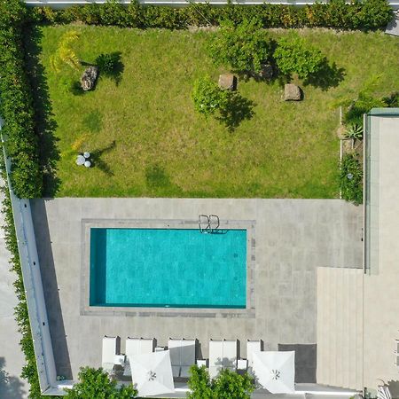 Aurum Villas 이알리소스 외부 사진