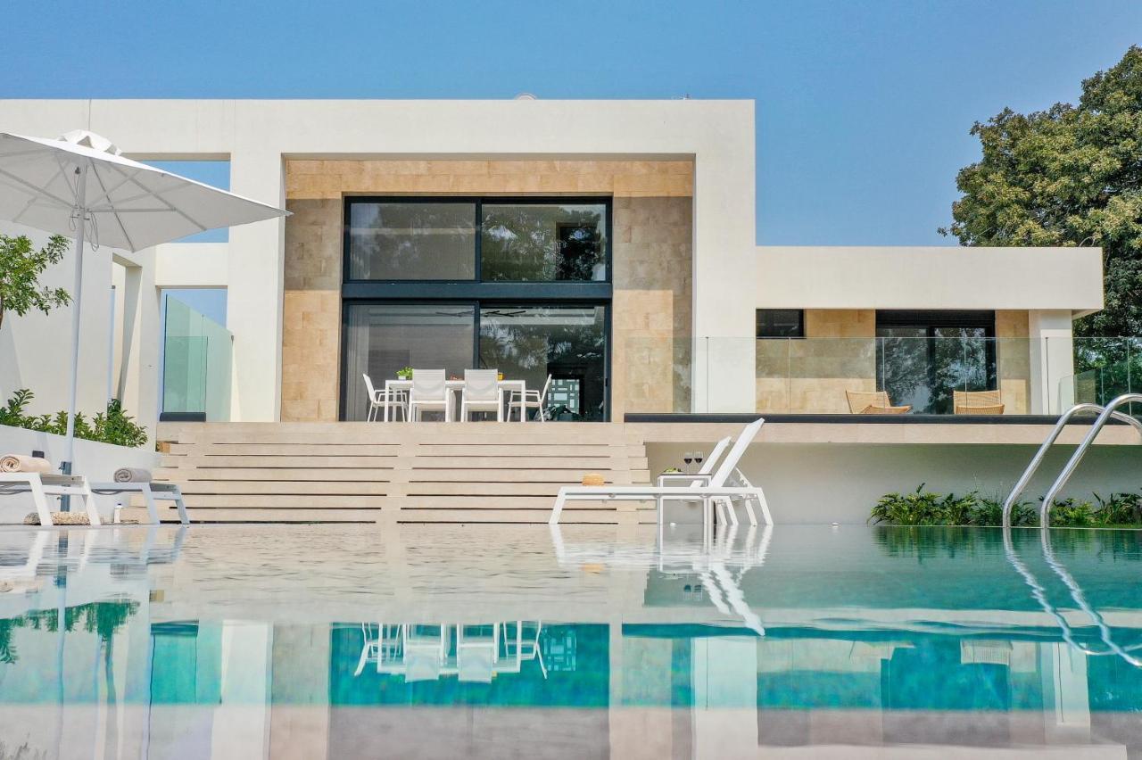 Aurum Villas 이알리소스 외부 사진