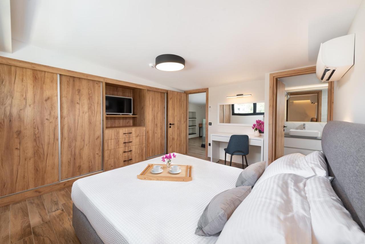Aurum Villas 이알리소스 외부 사진