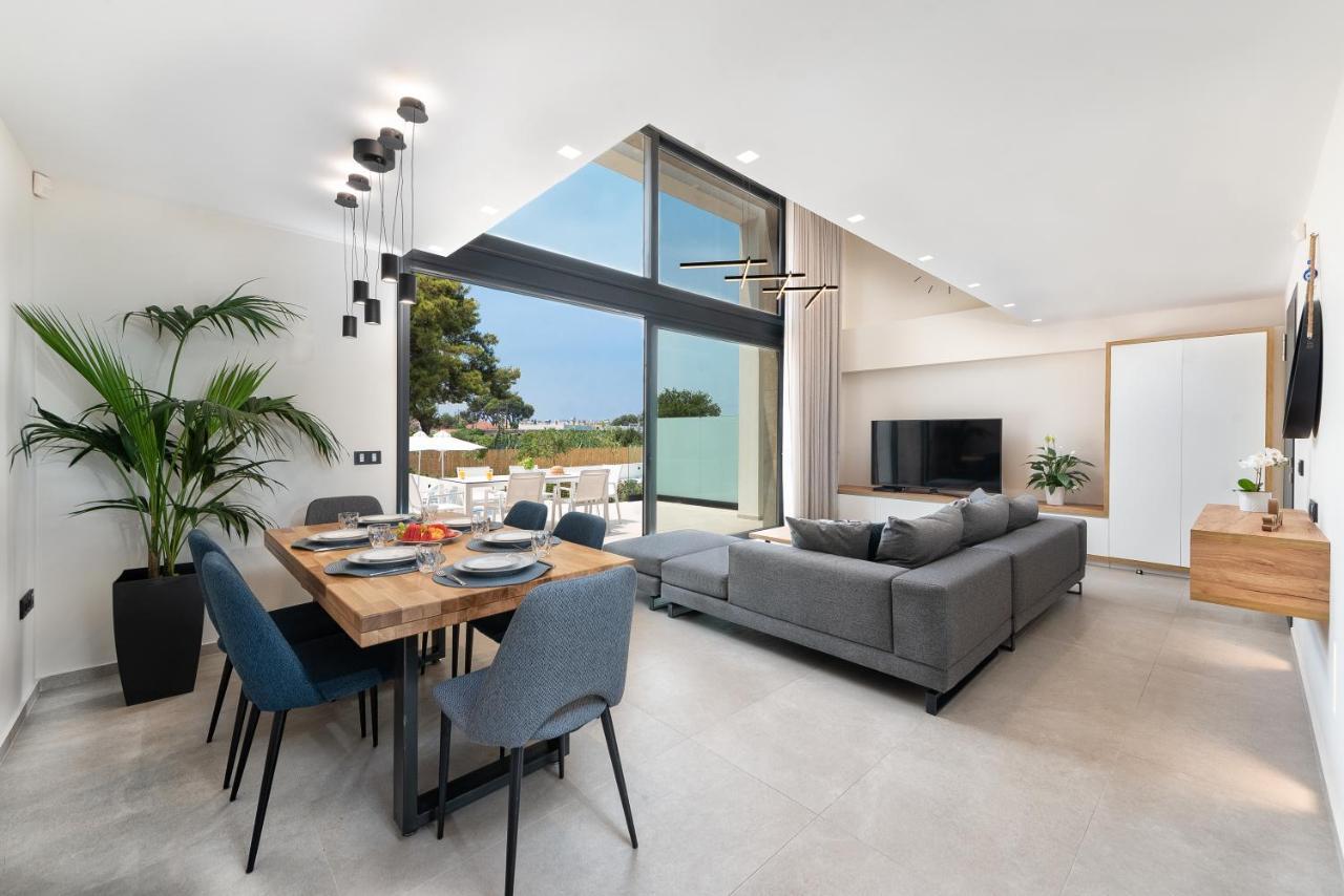 Aurum Villas 이알리소스 외부 사진