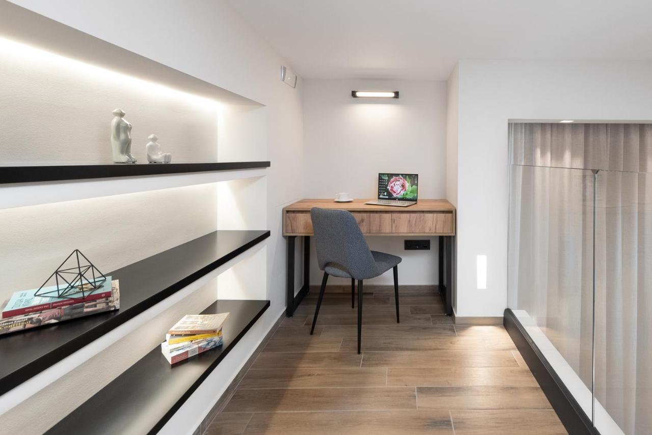 Aurum Villas 이알리소스 외부 사진