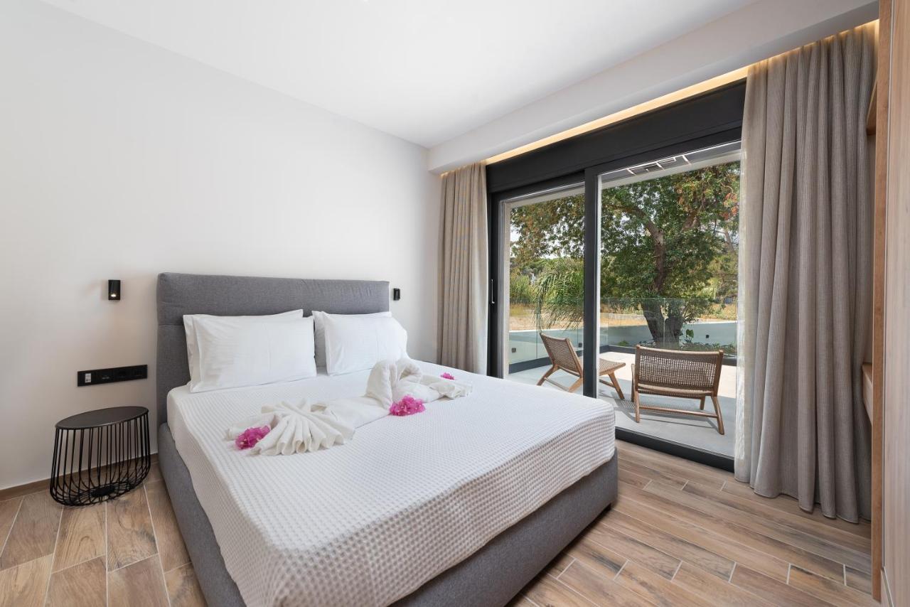 Aurum Villas 이알리소스 외부 사진