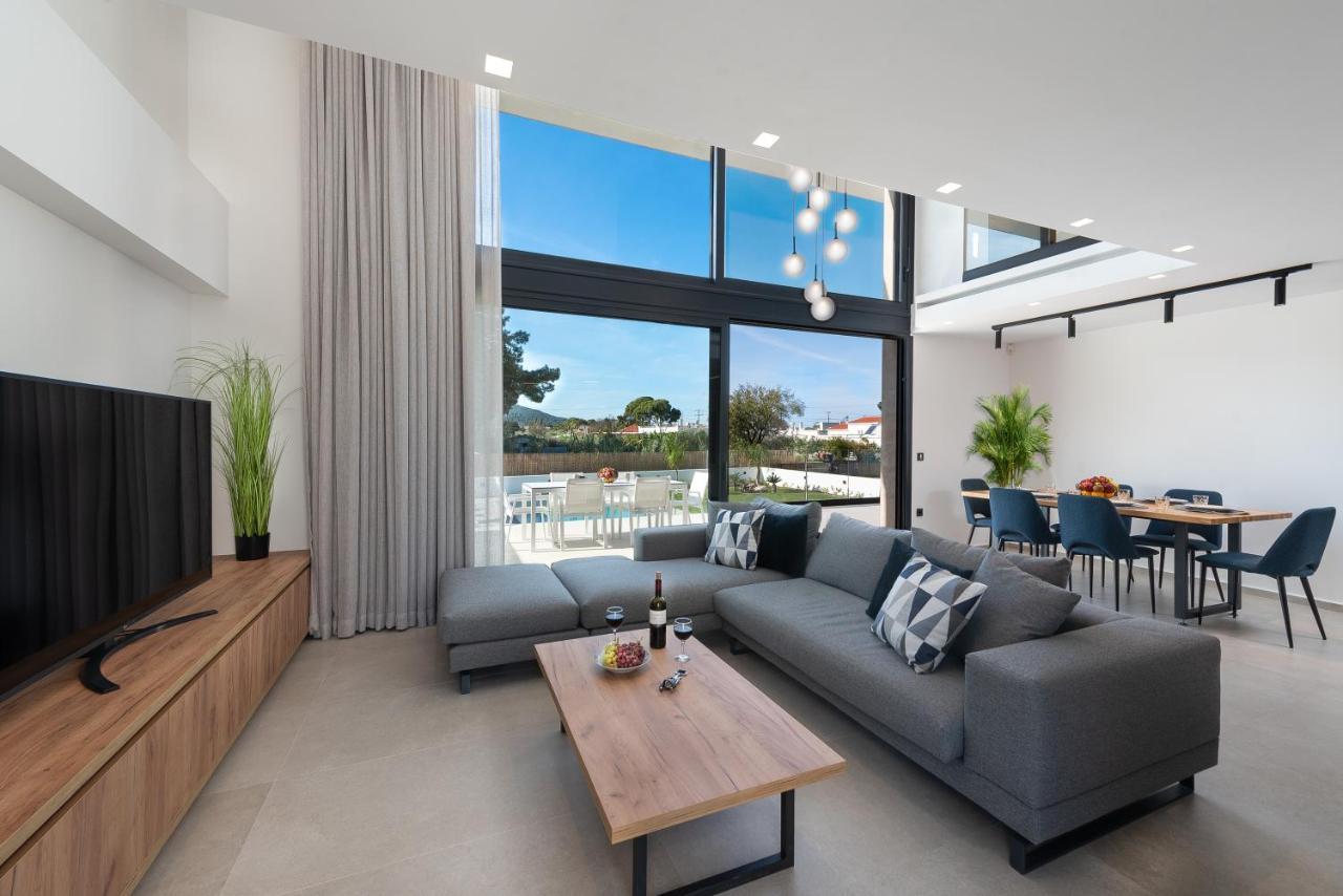 Aurum Villas 이알리소스 외부 사진