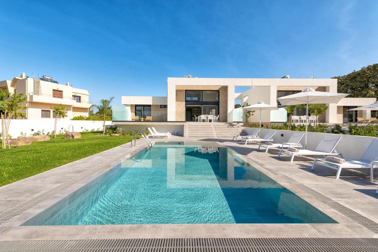 Aurum Villas 이알리소스 외부 사진