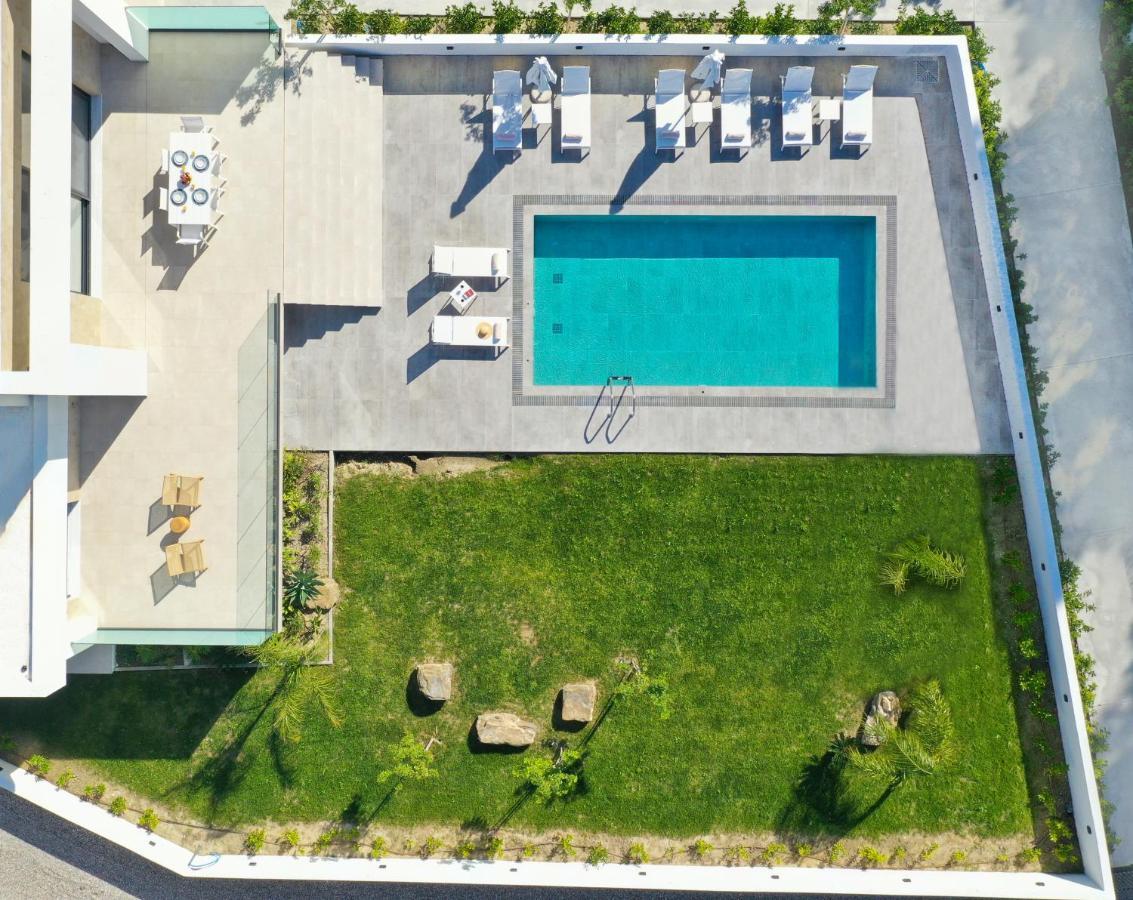 Aurum Villas 이알리소스 외부 사진