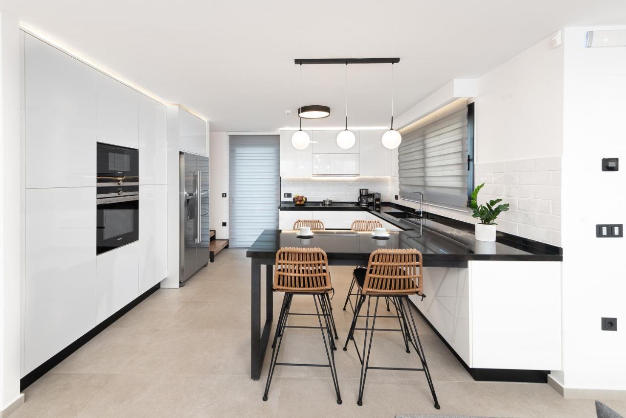 Aurum Villas 이알리소스 외부 사진