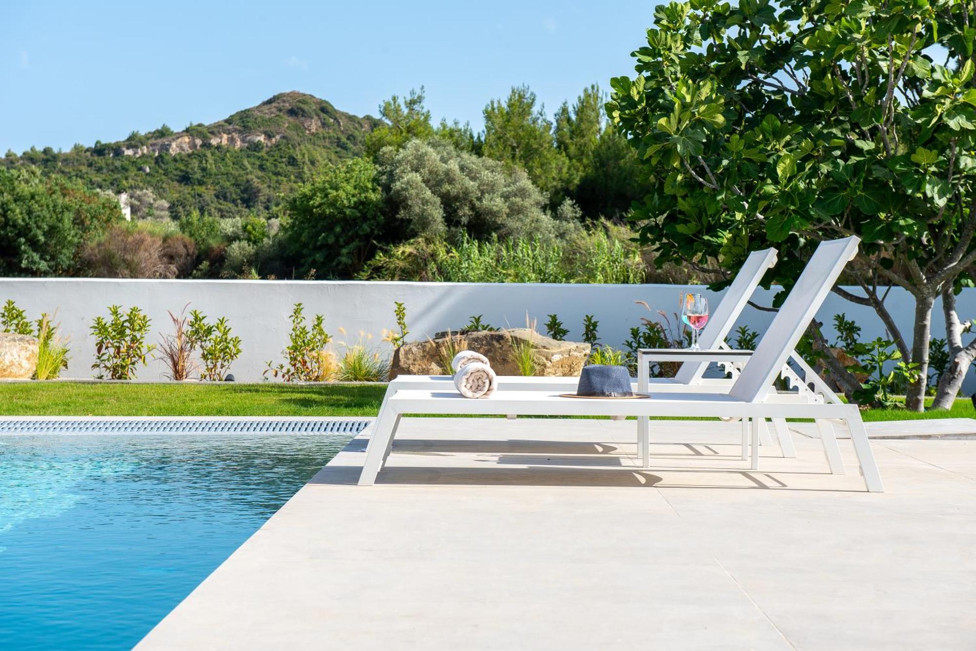 Aurum Villas 이알리소스 외부 사진