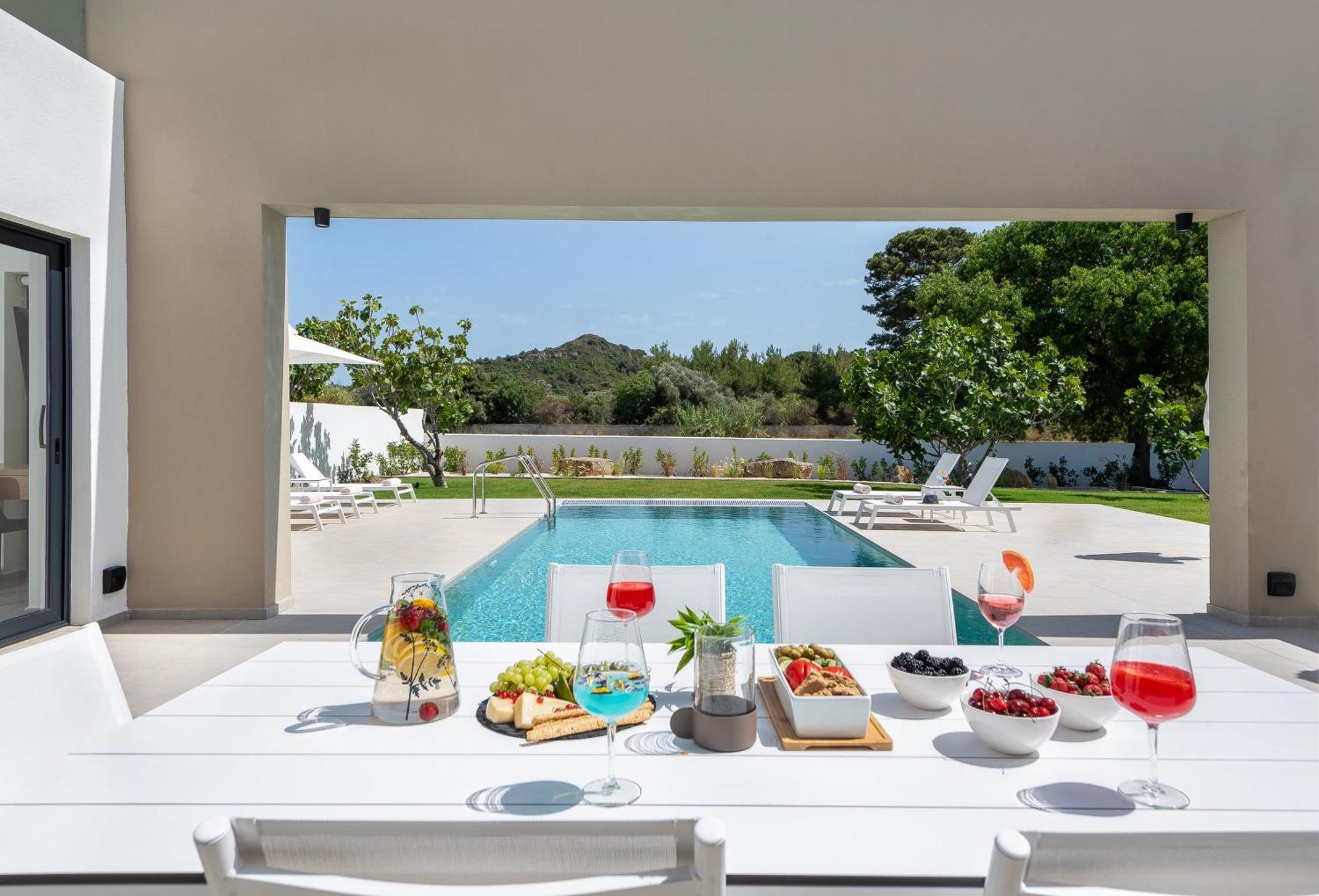 Aurum Villas 이알리소스 외부 사진