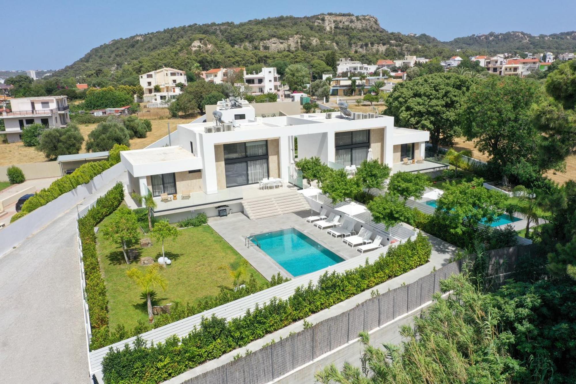 Aurum Villas 이알리소스 외부 사진